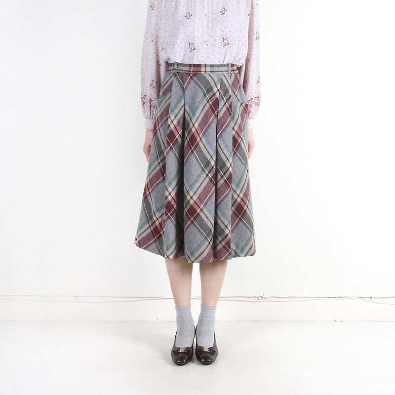 [Vintage] egg plant Showa Check wool vintage skirt - Skirts - Wool Gray