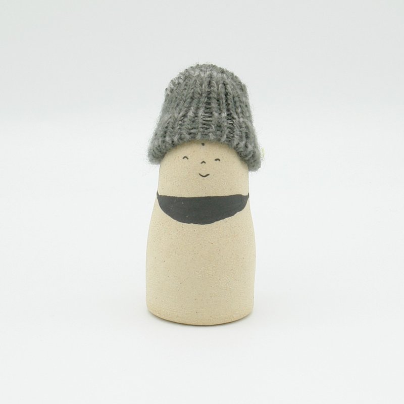 Handmade ceramic doll Jizo wearing a knit hat S size - Items for Display - Pottery Khaki