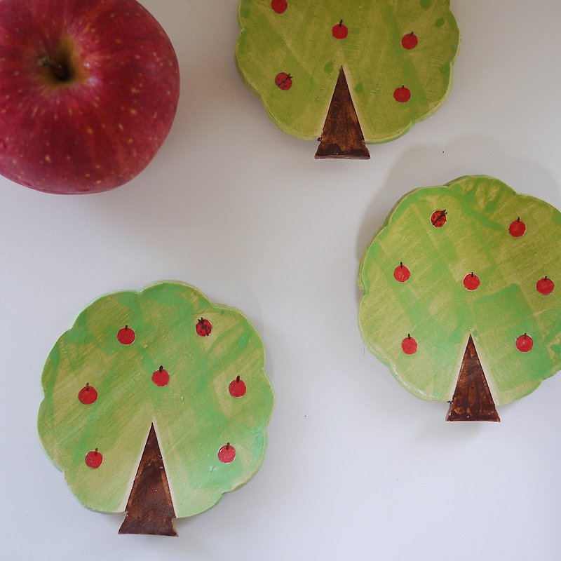 Small plate of apple tree - จานเล็ก - ดินเผา สีเขียว