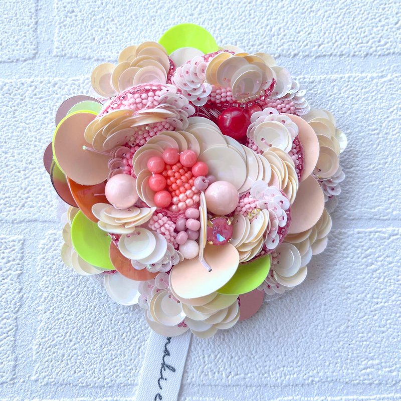 Flower brooch 　handmade accessory - Brooches - Other Materials 