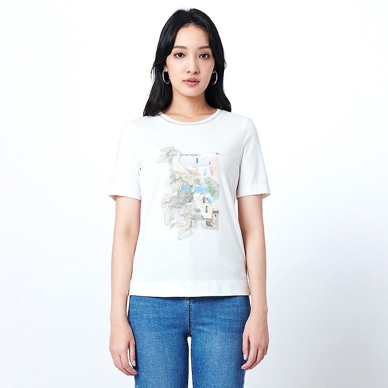 KeyWear 花卉島嶼貼布繡短袖上衣-白-0AF00152 - T 恤 - 棉．麻 白色