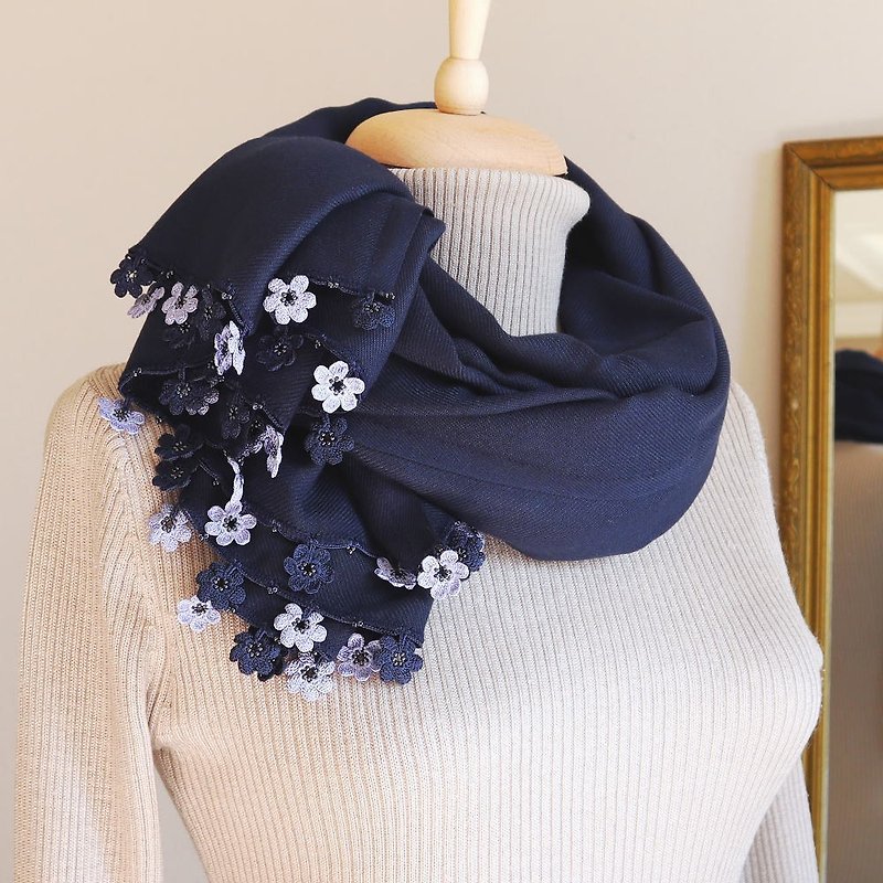 【Made to order】OYA crochet Pashmina shawl  - MARY - Indigo - ผ้าพันคอ - ขนแกะ สีน้ำเงิน