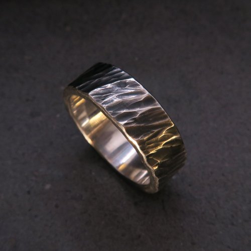 Under Wings Metal 羽下金工 加購商品 - 鍛敲戒指染黑