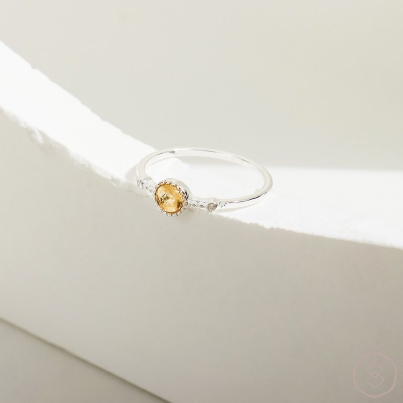 盼 | 黃水晶 S925純銀 | 天然石輕珠寶戒指 - 戒指 - 水晶 黃色