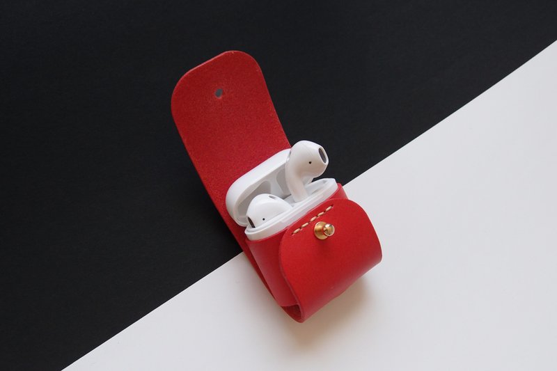 Airpods / Airpods2 / leather case / genuine leather / leather hand-made / passion red - พวงกุญแจ - หนังแท้ สีแดง