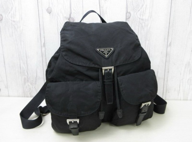 絕版古董品 Prada黑色銀標尼龍雙肩包 後背包 背囊 中古包 二手包 - 背囊/背包 - 防水材質 黑色