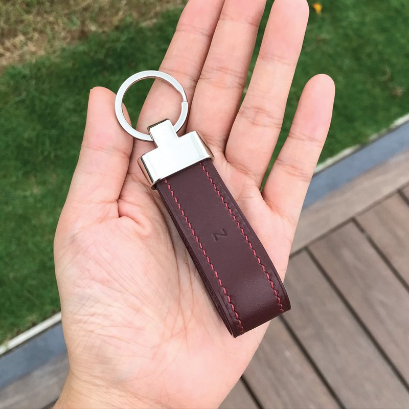 【皮革鑰匙圈】酒紅色小牛皮/鎖匙扣/隨身小物/閨蜜禮物 - 鑰匙圈/鑰匙包 - 真皮 紫色