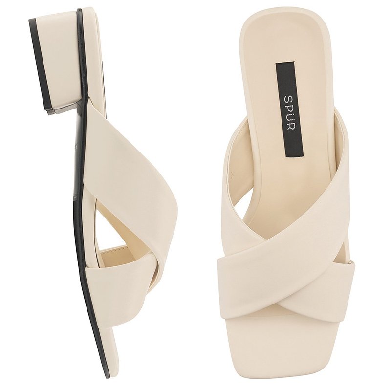 PRE-ORDER SPUR Wide cross slide QS7035 IVORY - รองเท้าลำลองผู้หญิง - หนังเทียม 