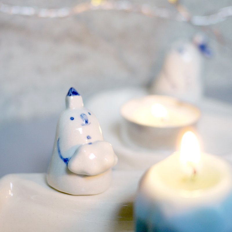 Snowman moon candlestick with candles - เทียน/เชิงเทียน - เครื่องลายคราม ขาว