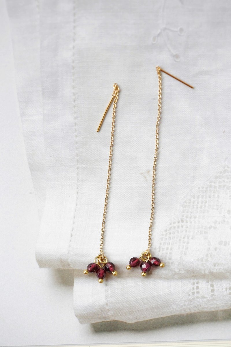 Sweet swing red Stone earrings │14kgf ear chain birthday gift romantic natural stone - ต่างหู - เครื่องประดับพลอย 