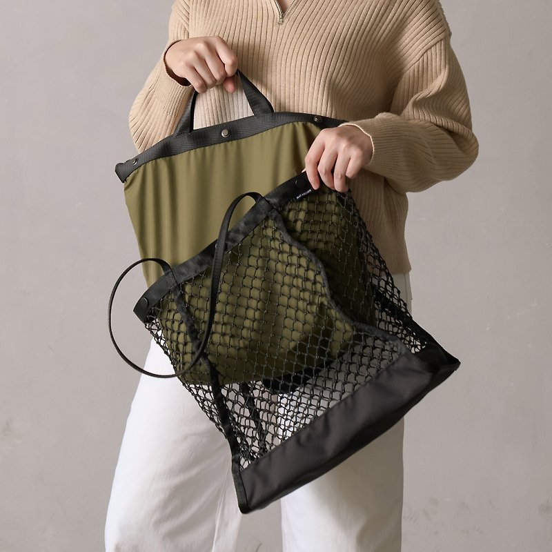 SEAUSE Layer Tote ; Recycled Bag from Used Fishing Nets and Plastic Bottles - กระเป๋าหูรูด - วัสดุอีโค สีดำ