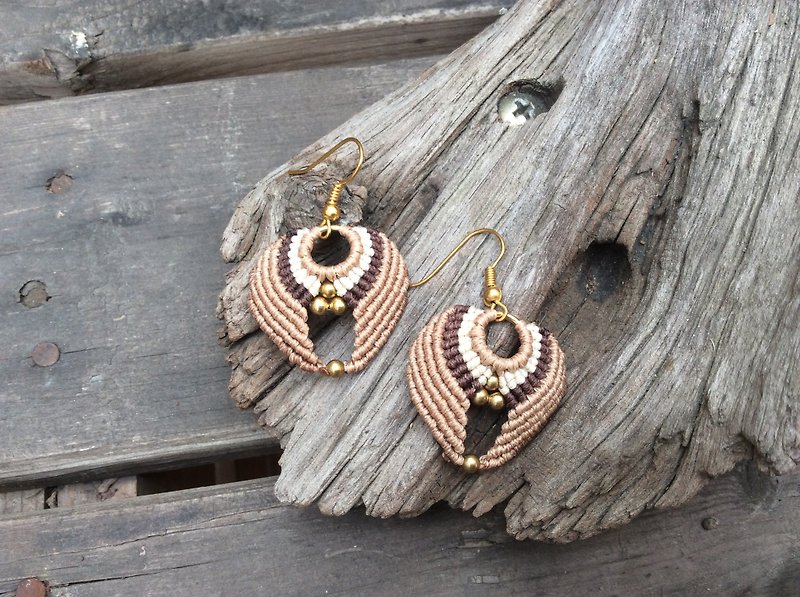 Old winding ball South American hand-woven earrings - Earrings & Clip-ons - Other Materials Khaki