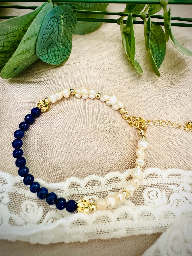 Lapis Lazuli Pearl Bracelet - สร้อยข้อมือ - คริสตัล สีน้ำเงิน