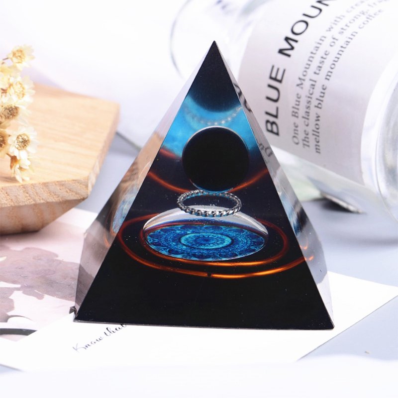 Pyramid Orgonite Tower / Chakra / Evil / Meditation / Energy Obsidian - Items for Display - Resin 