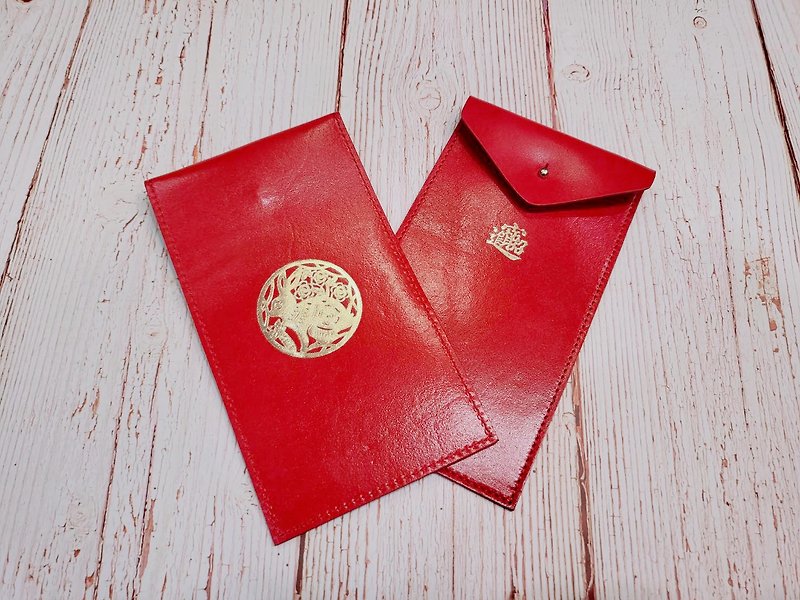 【La Fede】翡翠うさぎお出迎え春の縁起物 レザー赤封筒バッグ（限定販売） - ご祝儀袋・ポチ袋 - 革 レッド
