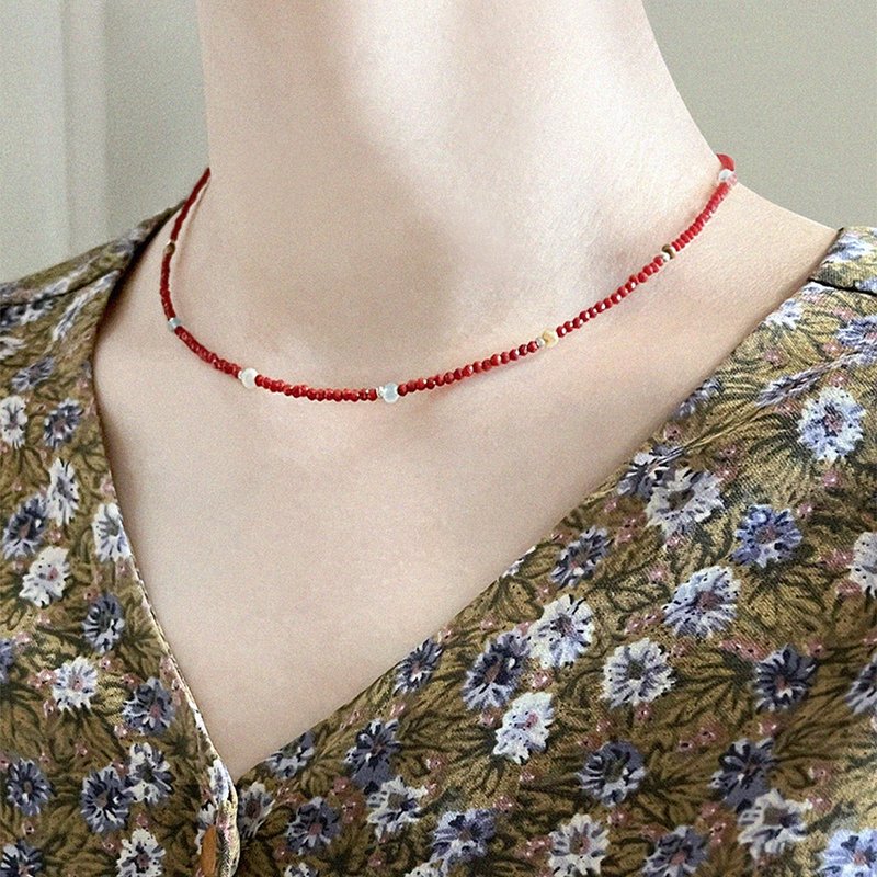 Calcite with red necklace - 項鍊 - 其他材質 紅色