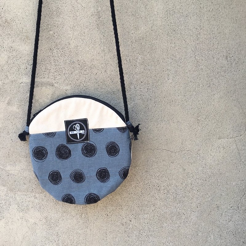 I secretly call / pie bag - draw circles (blue) - Messenger Bags & Sling Bags - Other Materials Blue