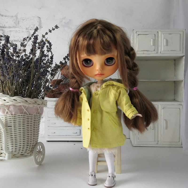 ブライス人形用のヴィンテージスタイルの黄色いコートを手作りしました。ブライスの服です。 - 人形・フィギュア - コットン・麻 