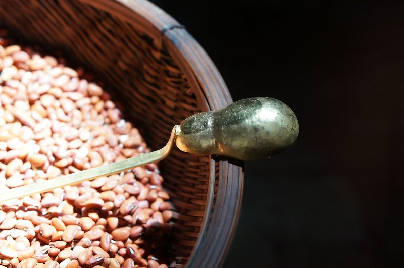 Manual hoist Bronze spoon / soybean spoon / spoon / decorative Spoon - ช้อนส้อม - โลหะ สีทอง