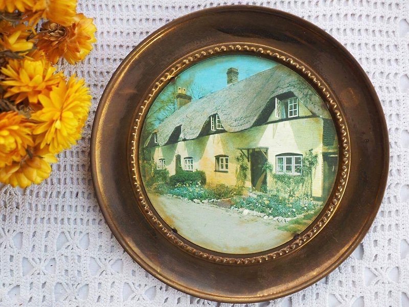 British brass antique house round wall hanging - Items for Display - Other Metals Gold