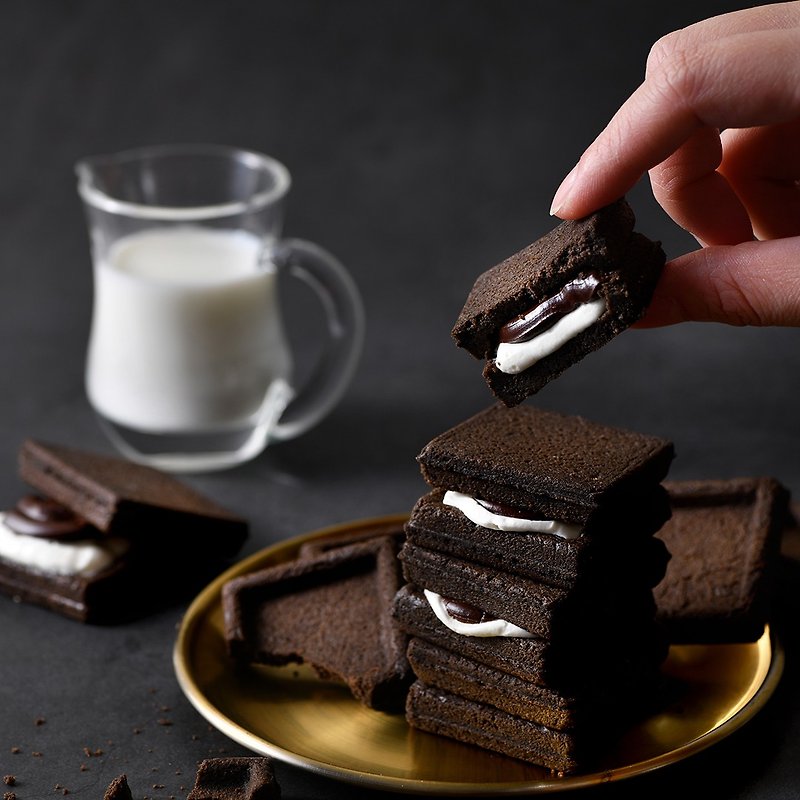 簡單李－【濃情黑巧】黑巧克力奶油夾心餅乾10入盒 - 零食/點心 - 其他材質 黑色