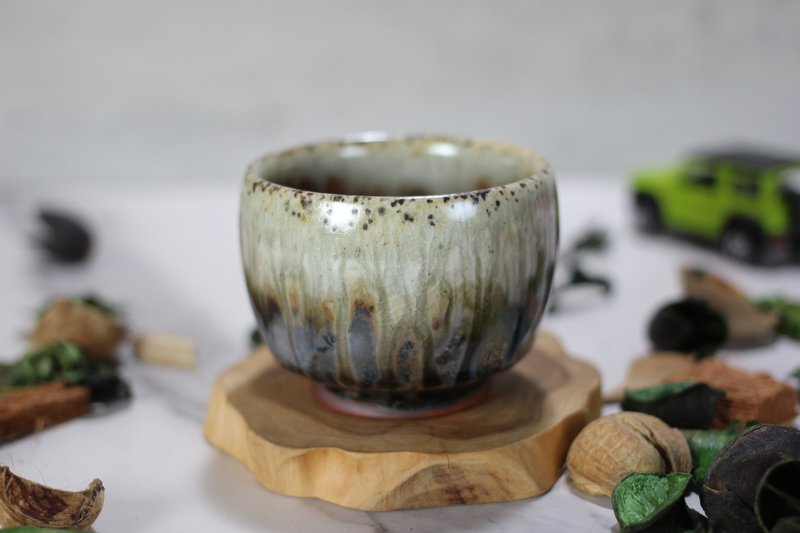 【送禮好物】100ml 柴燒 天然落灰 手拉坯茶杯 鶯歌名家葉敏祥作 - 茶壺/茶杯/茶具 - 瓷 