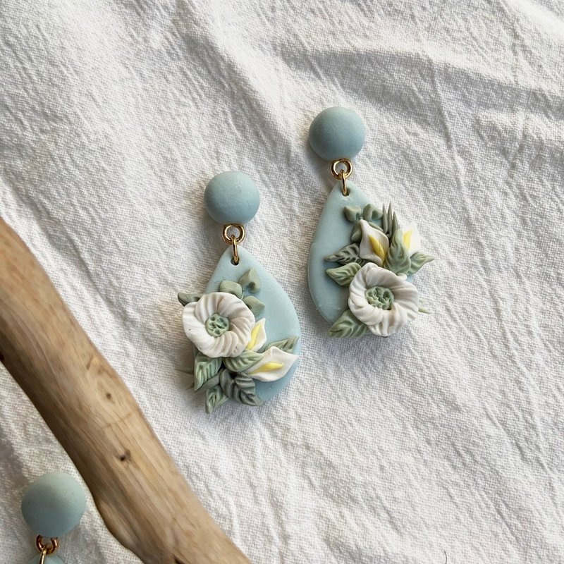 Maureen-Blue and White Flower Wedding Series-Small Water Drops-Handmade Soft Pottery Earrings - Earrings & Clip-ons - Pottery Blue