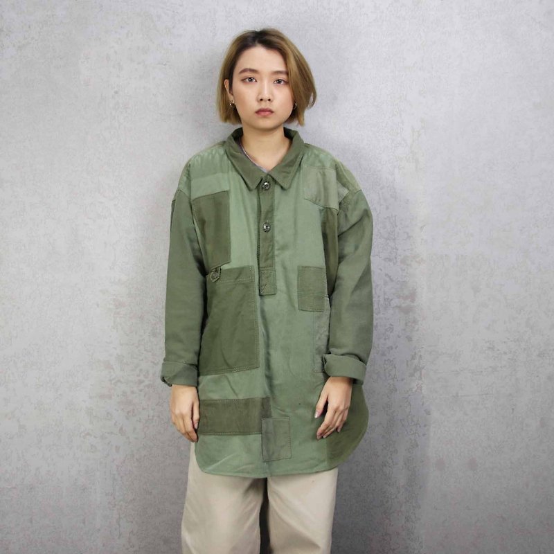 Tsubasa.Y Ancient House 003 re-splicing long-sleeved military lining, stitching army green shirt - Men's Shirts - Cotton & Hemp 