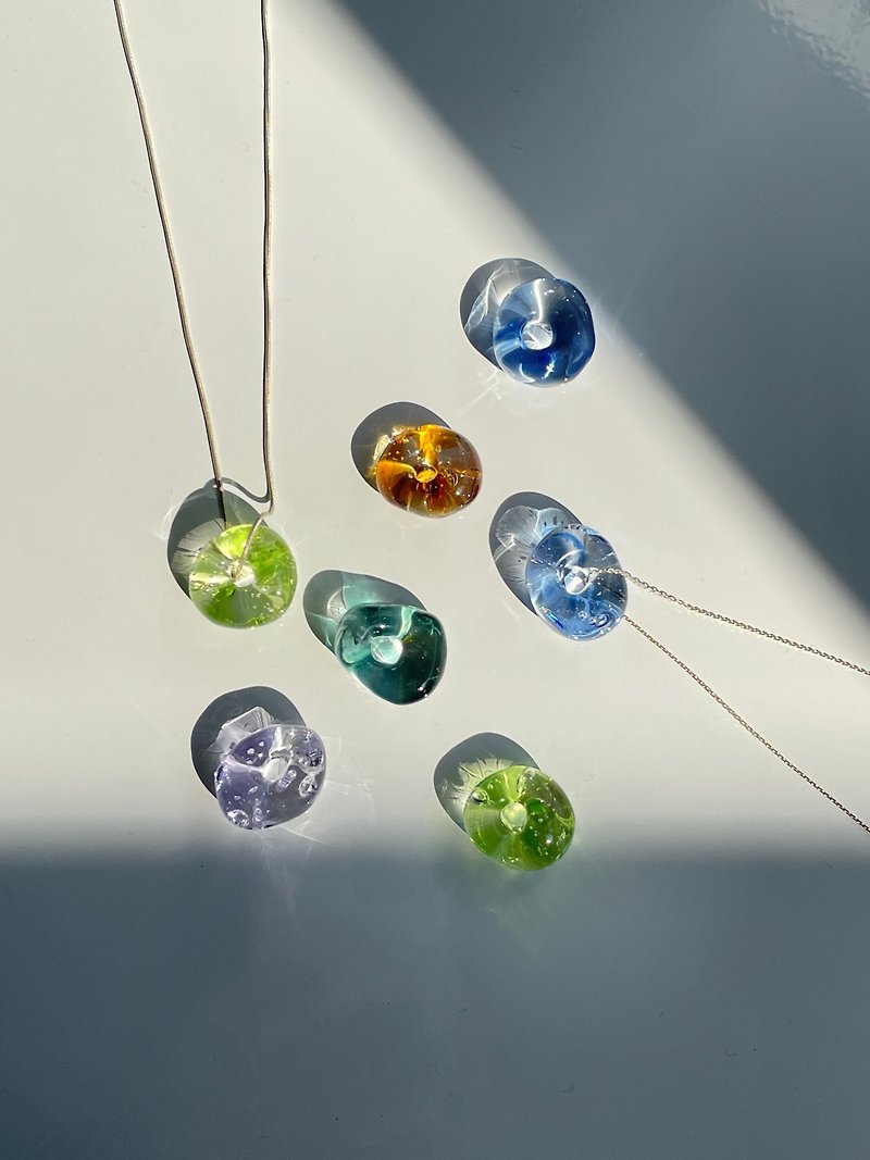glass necklace bubble - สร้อยคอ - แก้ว หลากหลายสี