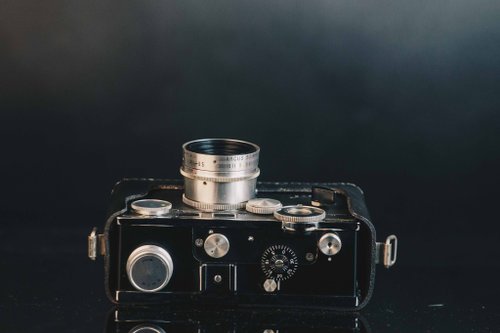 Argus C3 美品 露出計付き 革ケース付 35mm レザーケース付き Argus C3 from 1930's - 1960's [Film c