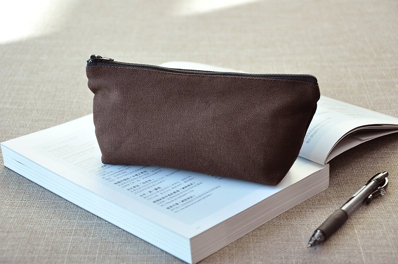ENDURE / dark brown / chocolate pencil case - Pencil Cases - Cotton & Hemp Brown