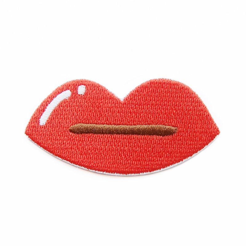 Pukpik lip - embroidered patch - เข็มกลัด/พิน - งานปัก สีแดง