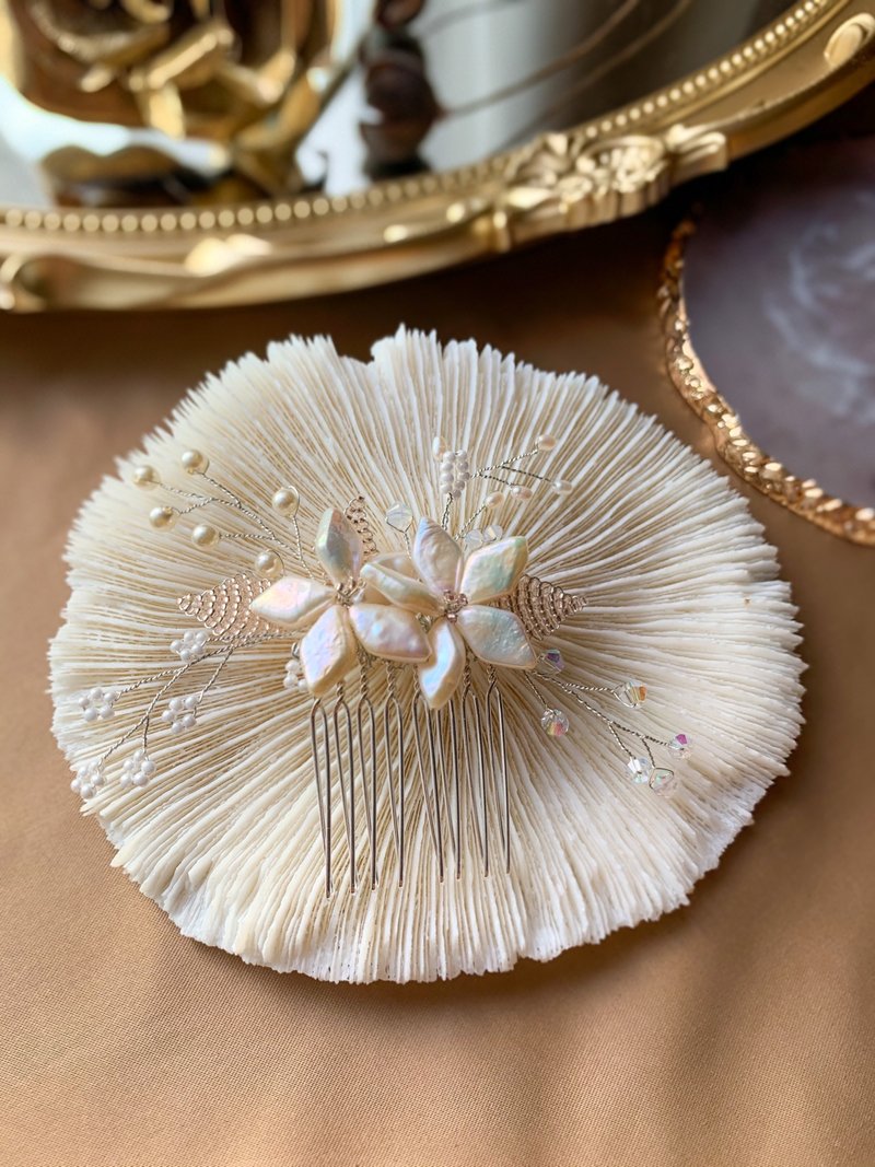 Arlene - Natural Freshwater Diamond Pearl Hair Comb - Hair Accessories - Pearl Gold