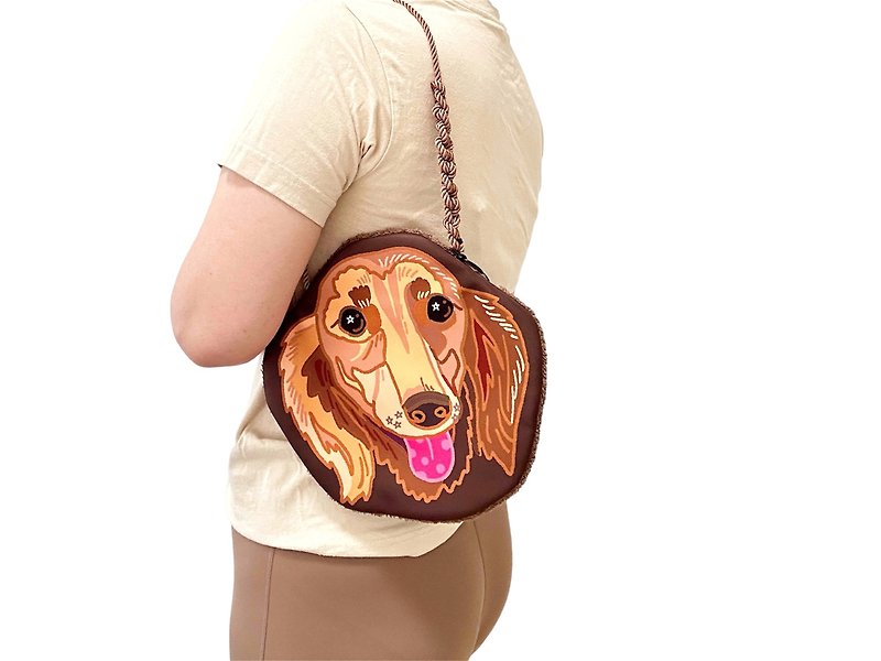 Limited spot original cooperation pet shoulder bag long-haired dachshund dog face bag - กระเป๋าถือ - วัสดุอื่นๆ 