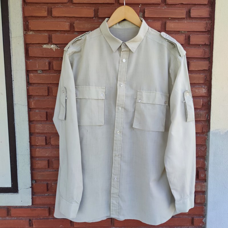 Vintage Unknown Brand Safari Shirt - เสื้อเชิ้ตผู้ชาย - ผ้าฝ้าย/ผ้าลินิน สีกากี