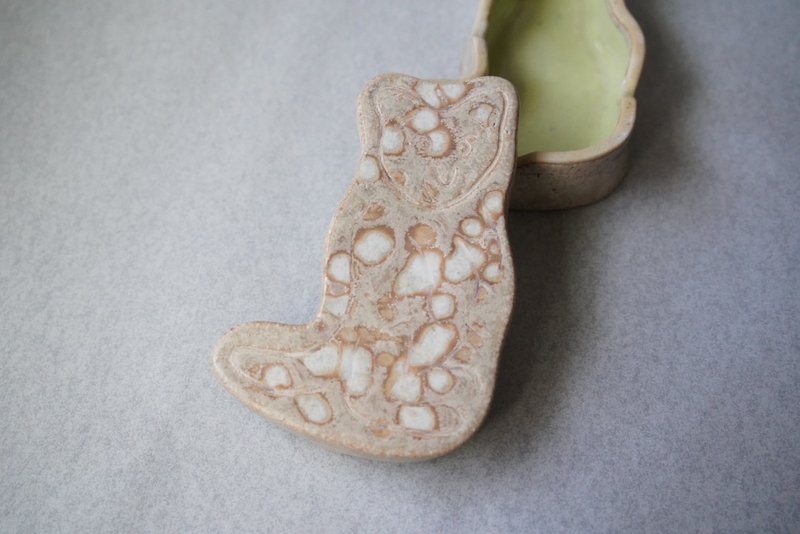 • 米粒出陶中 • 093 跳躍袋鼠 - 袋鼠盒 - 居家收納/收納盒/儲物盒 - 陶 多色