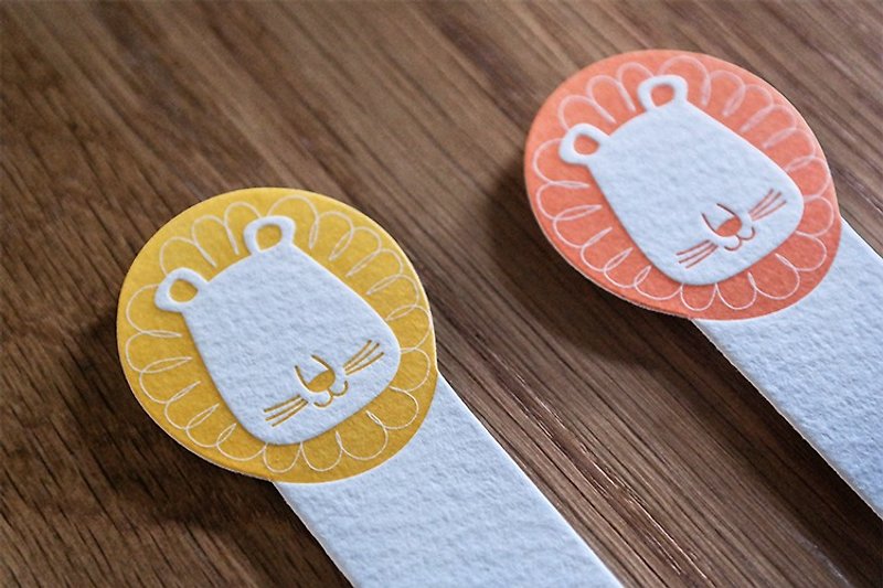 Letterpress letterpress print animal bookmark lion bookmark two booksmark - Bookmarks - Paper 
