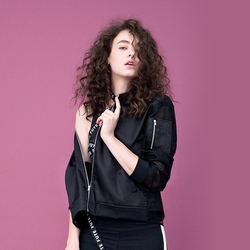 女性用半袖ステッチフライトジャケット/黒 - ジャケット - ポリエステル ブラック