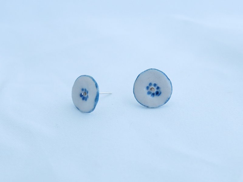 Concombre white porcelain sterling silver earrings - ต่างหู - เครื่องลายคราม ขาว