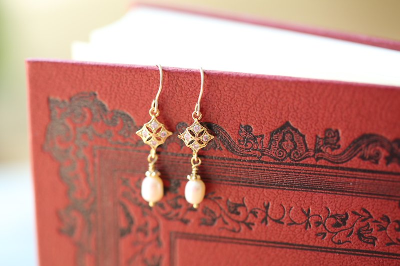 :: jiejie :: Classical rhombus pearl earrings │ 14kg ear hooks, natural pearl - Earrings & Clip-ons - Gemstone Pink