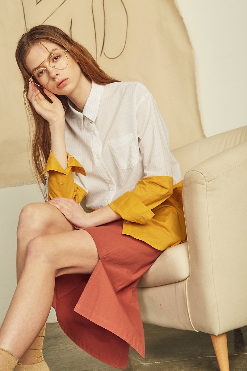 Sheer color-block Shirt Mustard 夏季清透撞色襯衫 芥末黃 - Women's Shirts - Cotton & Hemp Yellow