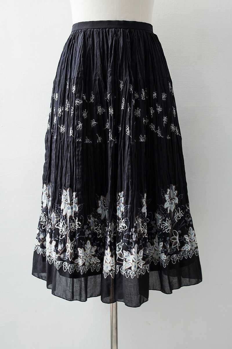 Banana Flyin '| vintage | dance of light and shadow Japan Shimokitazawa low-key floral skirt - Skirts - Cotton & Hemp 