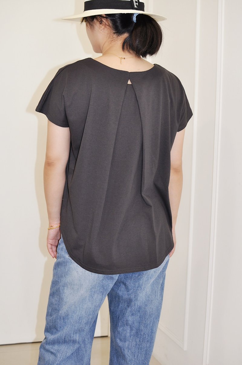 Flat 135 X Taiwan designer series back discount loose cotton wavy hem cotton top - Women's T-Shirts - Cotton & Hemp White