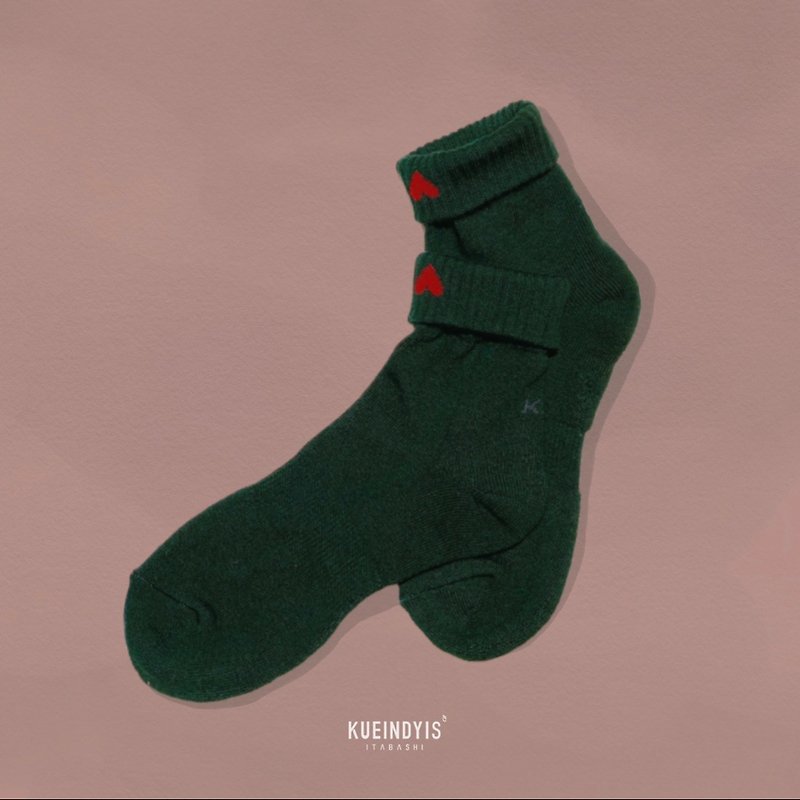 Cœur Cache reflexively hides a heart socks //) Sports socks, functional socks, men's and women's socks - ถุงเท้า - วัสดุอื่นๆ สีเขียว