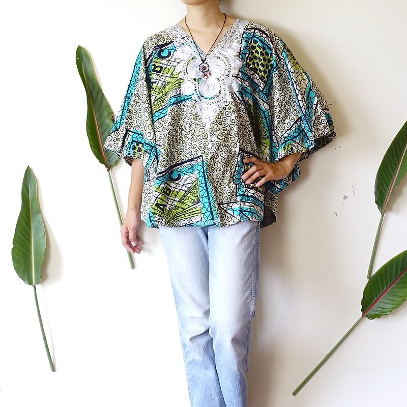 BajuTua / vintage / cyan African tribes FIG off murine sleeve shirt stained cover - เสื้อผู้หญิง - ผ้าฝ้าย/ผ้าลินิน สีน้ำเงิน