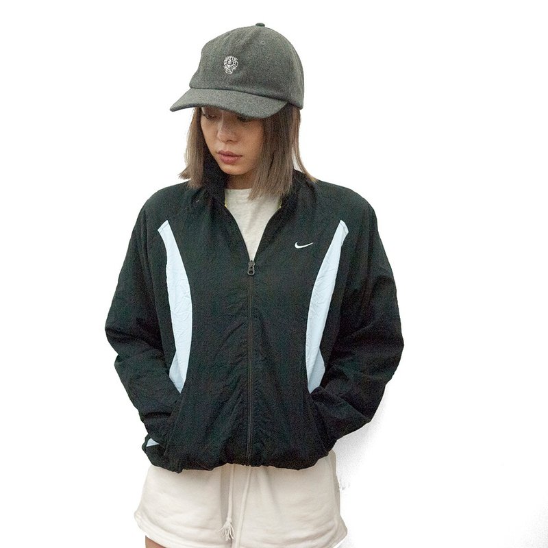 NIKE 黑 藍 運動外套 古著 二手 聚酯纖維 電繡 - 女上衣/長袖上衣 - 聚酯纖維 黑色