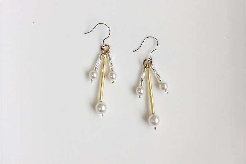 Forest pearl earrings brass molding - Earrings & Clip-ons - Gemstone Gold