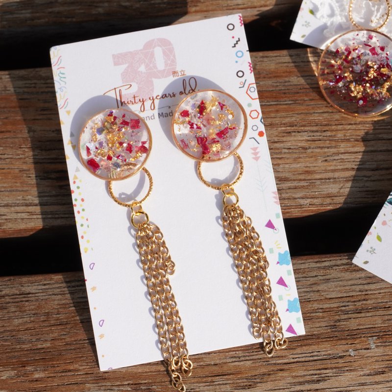 Luxurious Vintage Dried Flowers Dangle Earrings - ต่างหู - พืช/ดอกไม้ หลากหลายสี