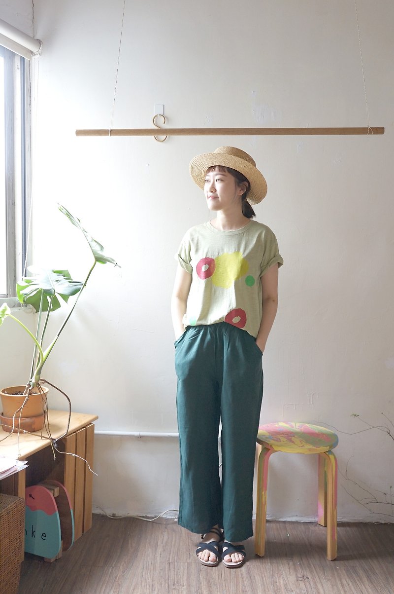 Heart Flower Series-Comfortable Forest Green Linen Pocket Straight Pocket Wide Pants - กางเกงขายาว - ผ้าฝ้าย/ผ้าลินิน สีเขียว