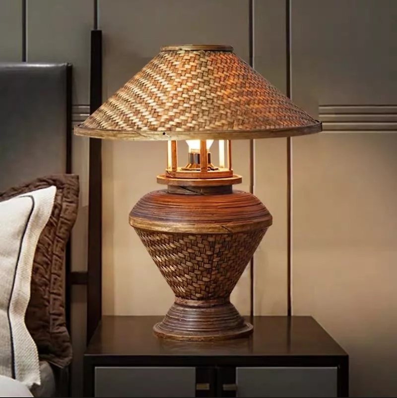Desk lamp vintage - 燈具/燈飾 - 木頭 咖啡色